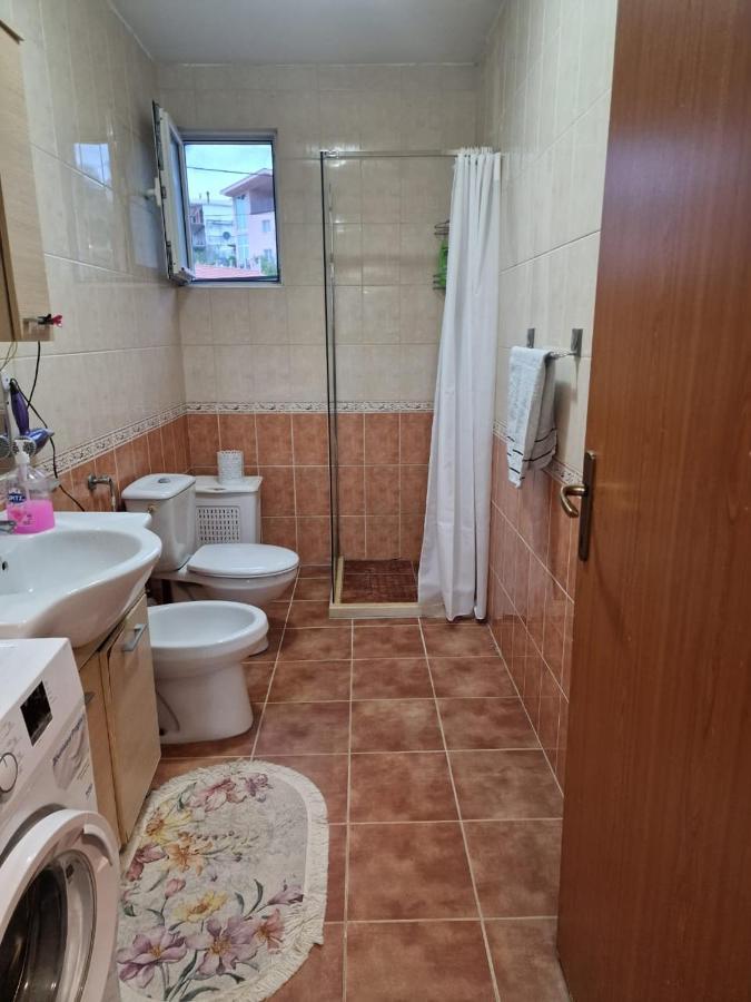 Family Apartment-Dilorena บาร์ ภายนอก รูปภาพ