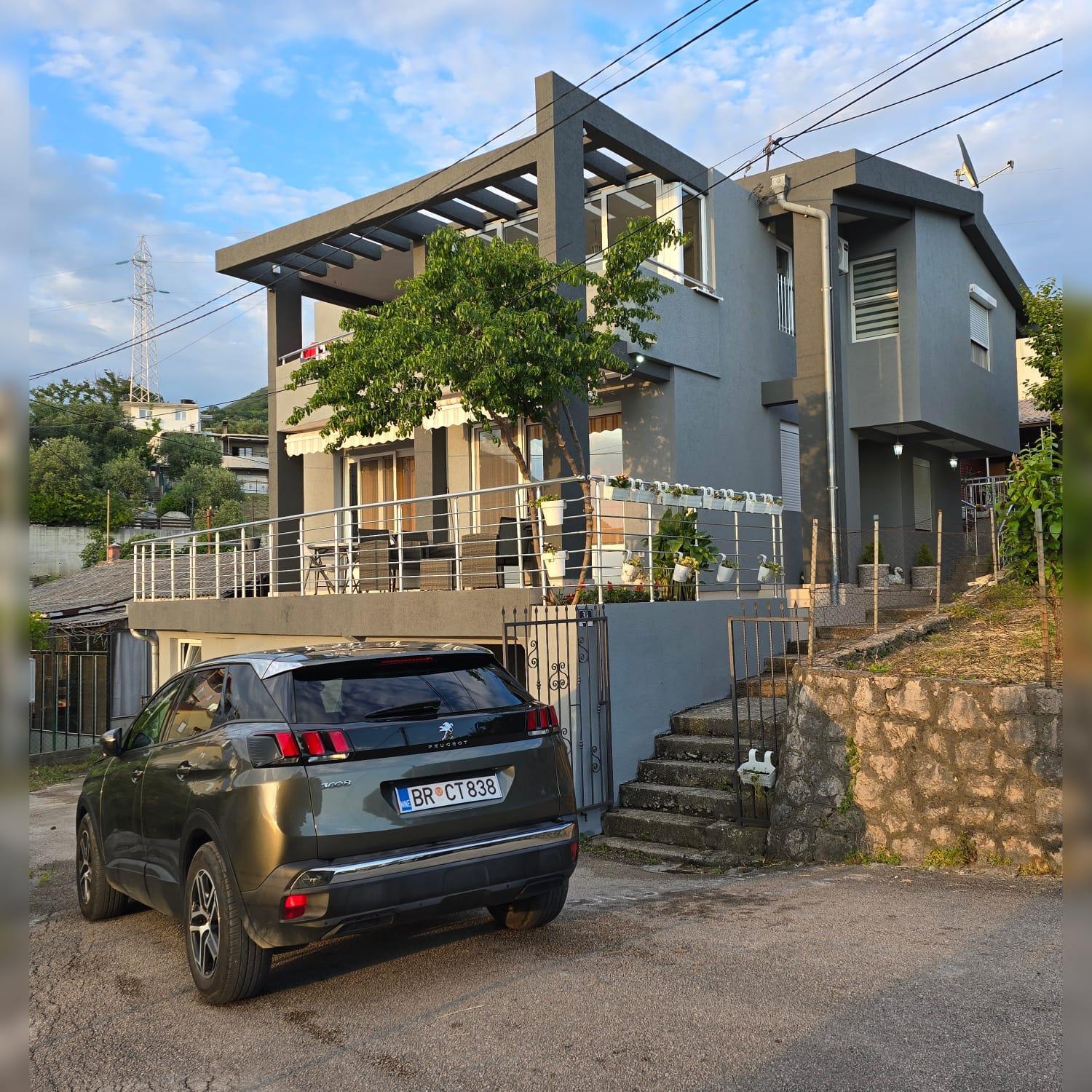 Family Apartment-Dilorena บาร์ ภายนอก รูปภาพ